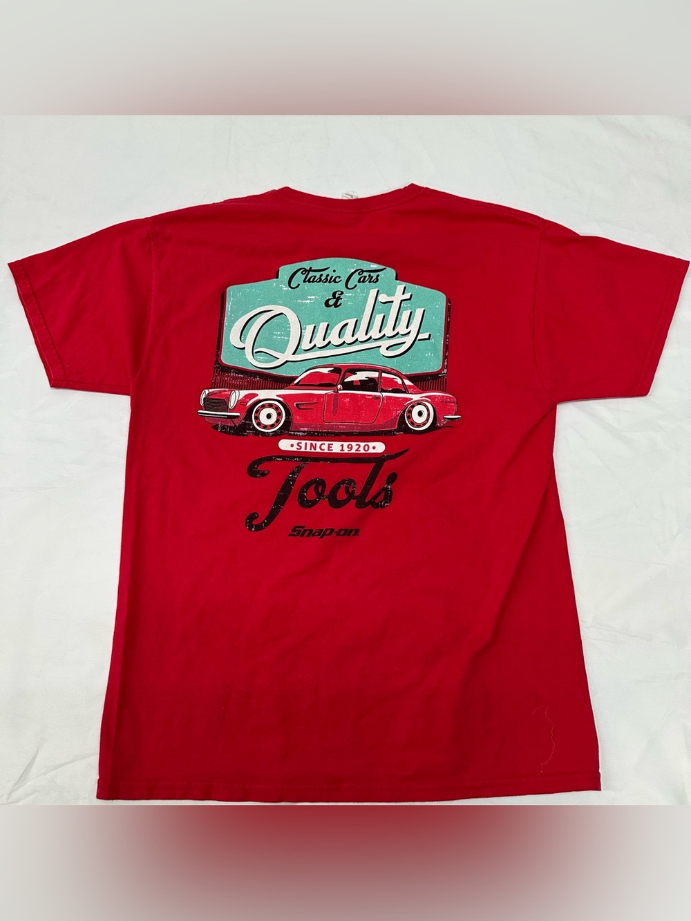 Snap Red Short-Sleeve 'Quality Tools' Graphic Tee